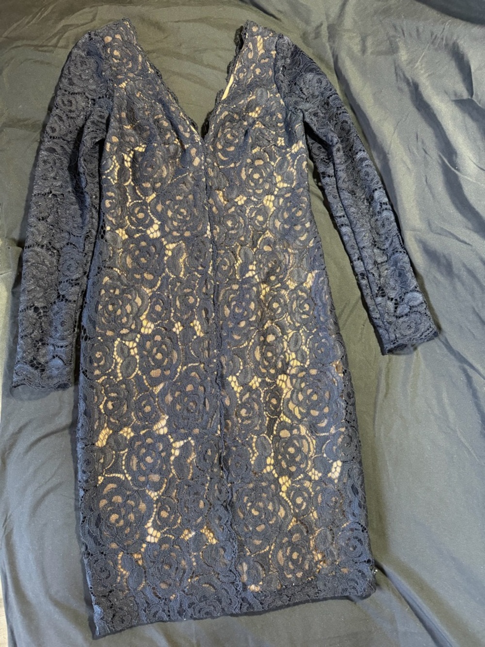 Navy blue Lace Long-Sleeve V-Neck Dress